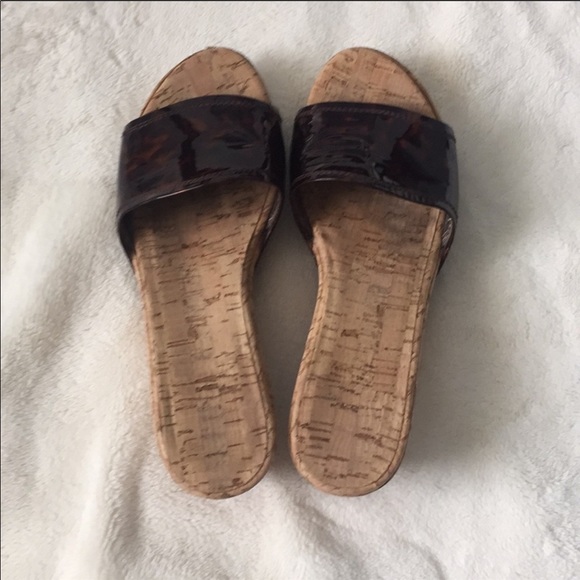 Stuart Weitzman tortoiseshell cork wedge slide 8
